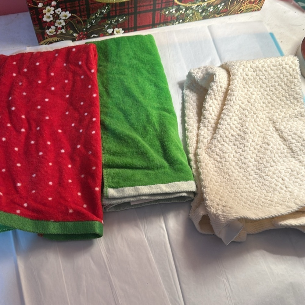 Kitchen towels - Picture 2 of 2